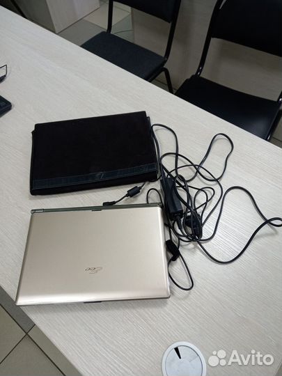 Нетбук asus Eee PC S101H