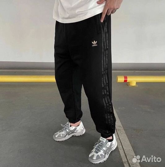 Спортивные штаны Adidas мужские