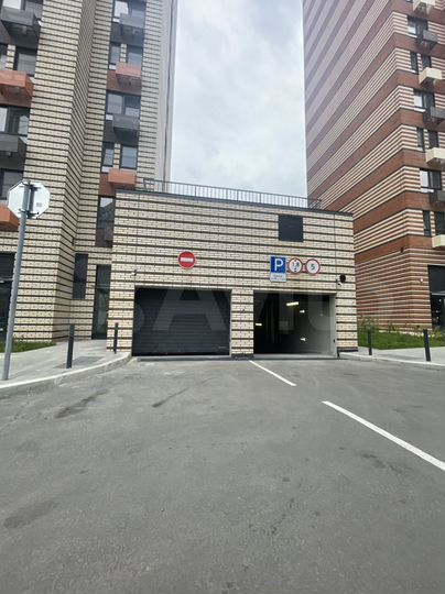 Машиноместо, 14 м²