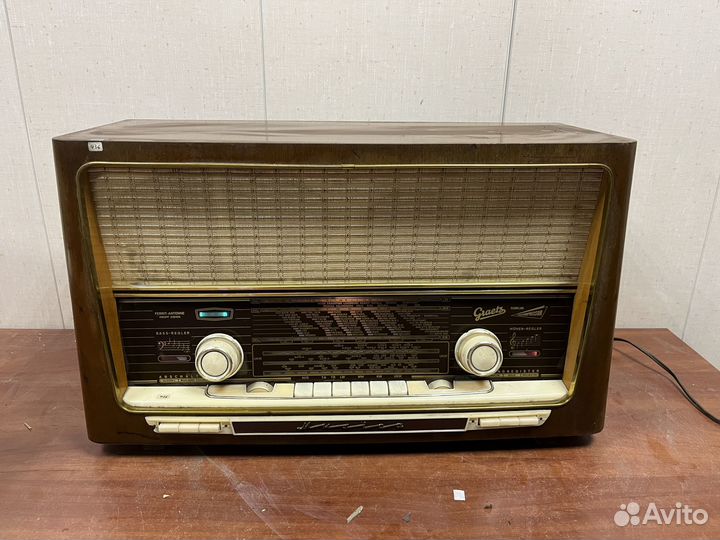 Ламповый приёмник Graetz Musica 617. 144