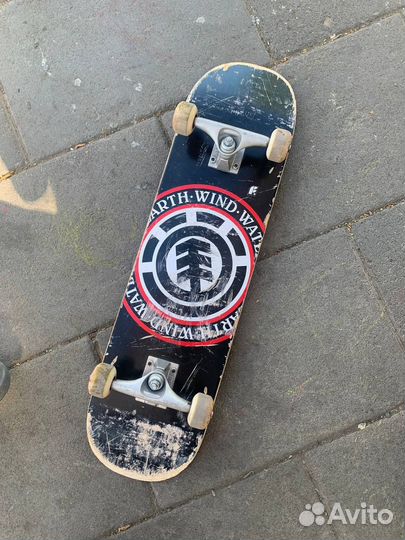 Скейтборд element