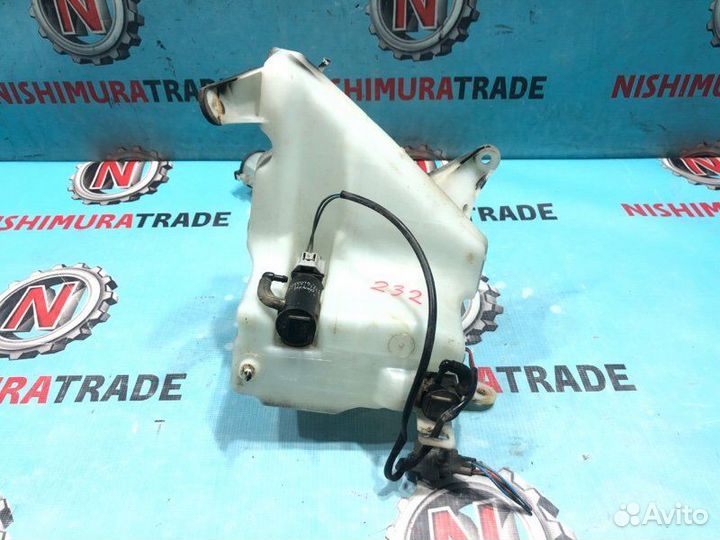 Бачок омывателя Toyota Hilux Surf VZN185W 5vzfe