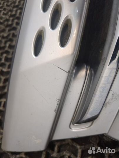 Решетка радиатора Ford Explorer, 2013