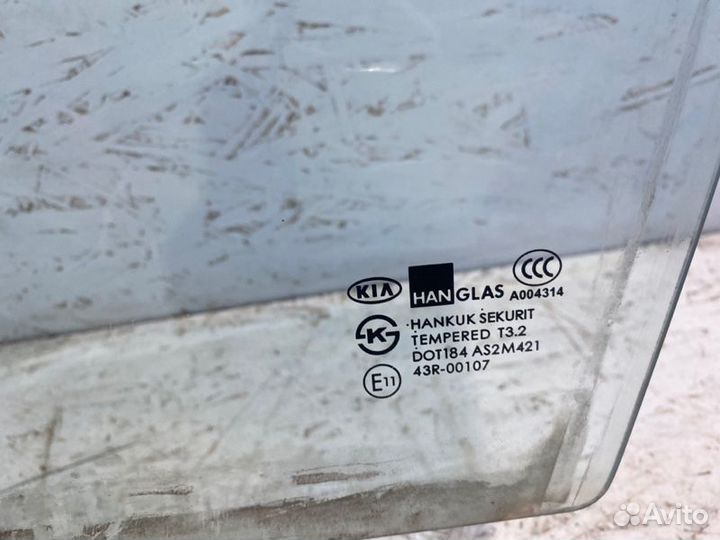 Стекло двери переднее левое Kia Spectra седан S6D
