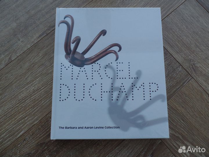 Альбомы Дюшан Магритт Мунк Шерман Кобра Поп-арт