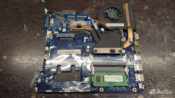 Материнская плата LA-9911P