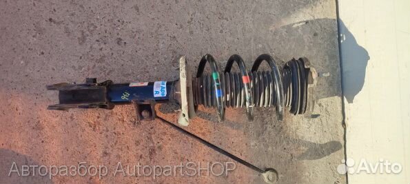 Стойка передняя правая Хендай Санта Фе 4