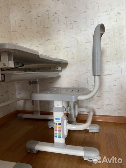 Растущая парта и стул