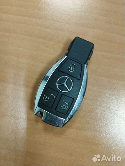 Ключ Мерседес W221