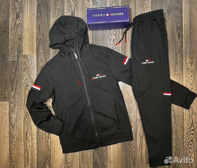 Tommy hilfiger костюм
