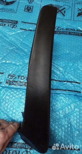 Брызговик Хайлендер 3 передний правый Оригинал