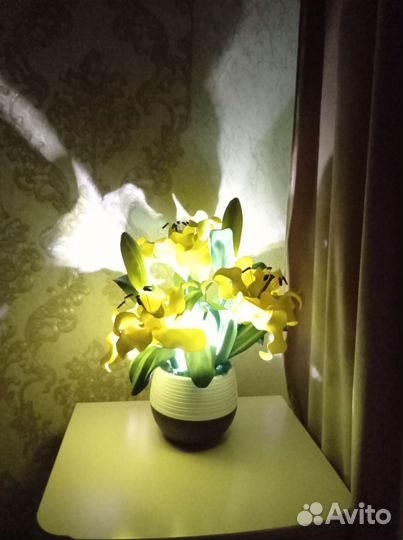 Подарок девушке женщине маме светильник цветок