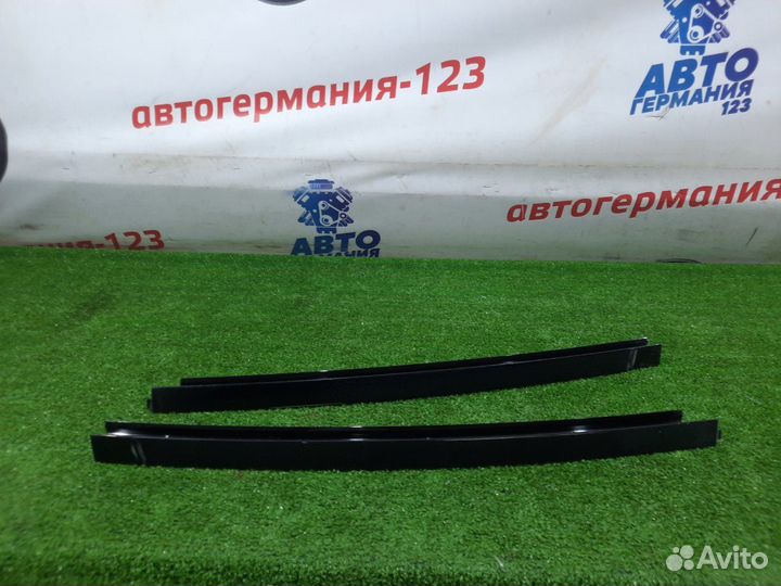 Молдинг стекла задний Bmw X5 E53 M54B30 2005