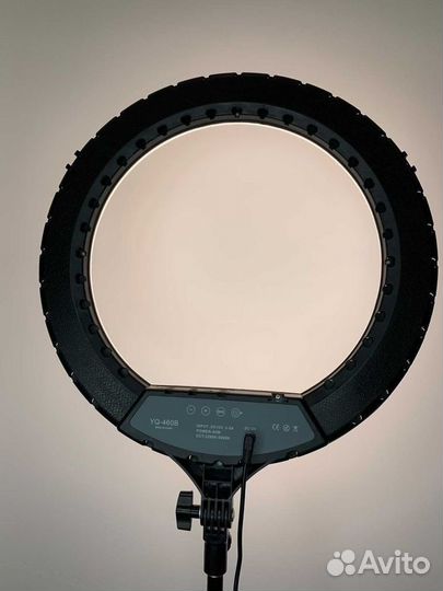 Кольцевая лампа