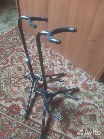 Стойка для гитары