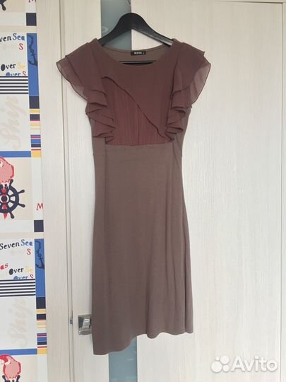 Платье трикотажное, размер 40-42