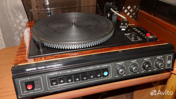 Проигрыватель винила вега-106/ 108