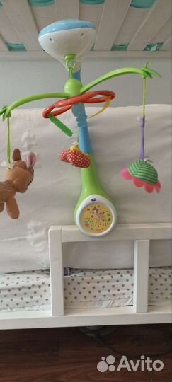 Мобиль на кроватку chicco