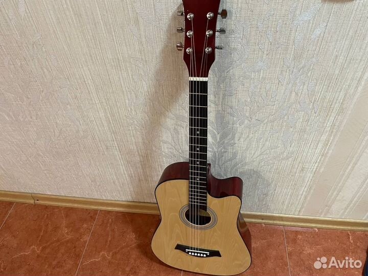 Акустическая гитара