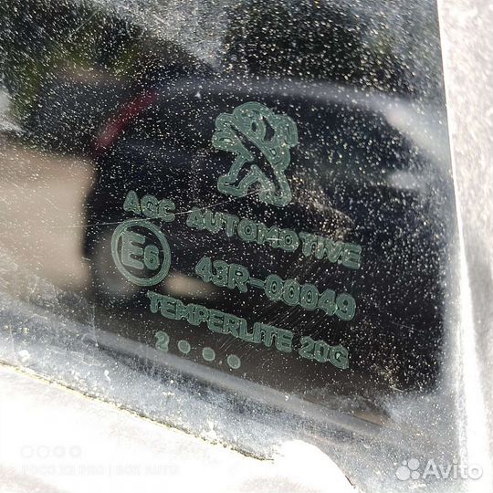 Стекло заднее правое Пежо 408