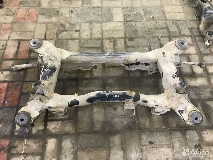 Подрамник задний Audi A6 С5 1997 2.4 ALF МКПП