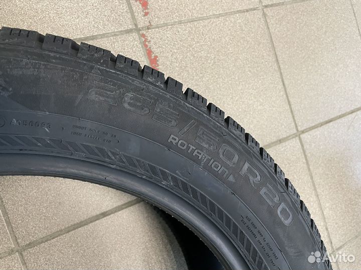 Nokian Tyres Hakkapeliitta R5 SUV 265/50 R20 111R