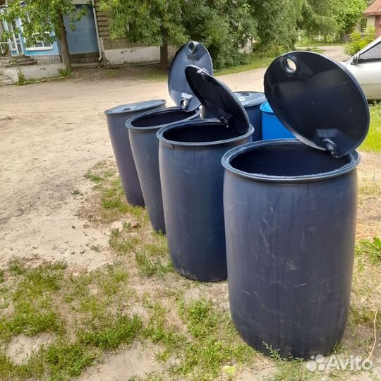 Бочка пластиковая бу 227л