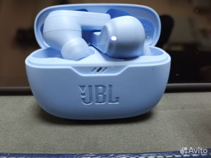 Беспроводные наушники jbl новые