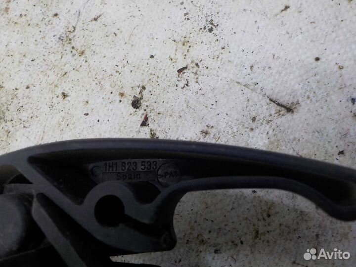 Ручка открывания капота skoda octavia A4