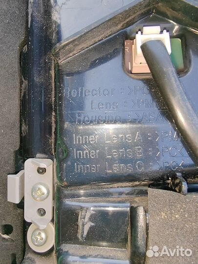 Стоп внутренний правый toyota land cruiser 200