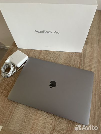 Apple macbook pro 15 2018