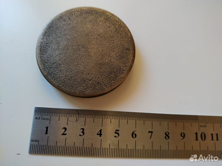 Металлическая пудреница СССР