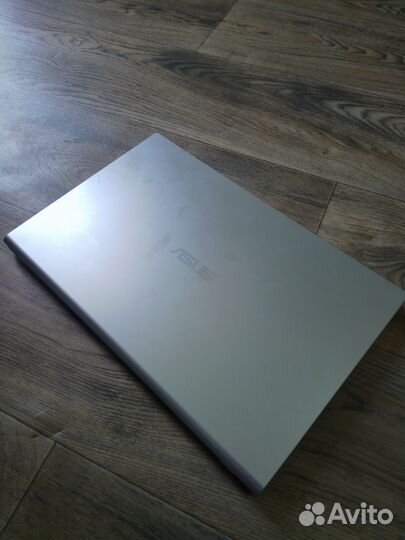 Как новый 1.5года 4ядра/4гб/ ssd m. 2