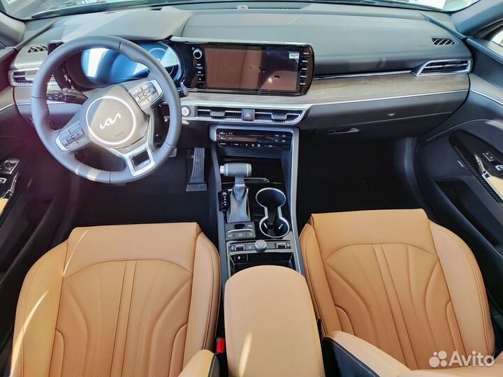Kia K5 2.5 AT, 2023