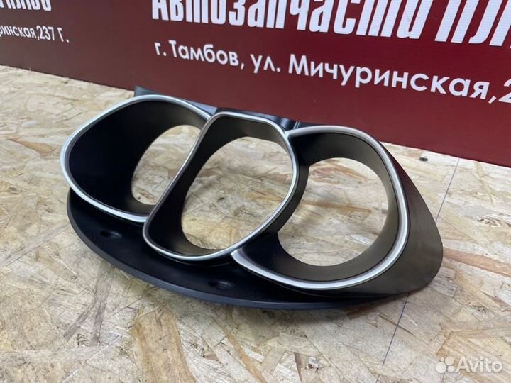 Козырек щитка приборов LADA Vesta