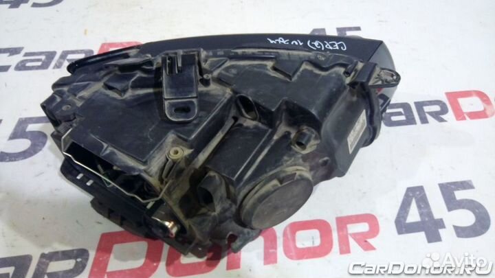 Фара головного света левая б/у для Audi A5 (8T0941