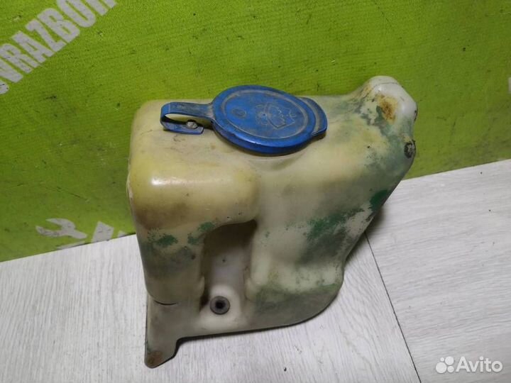 Бачок омывателя лобового стекла Шкода Фелиция