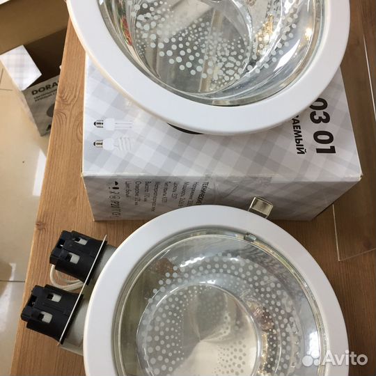 Светильник потолочный