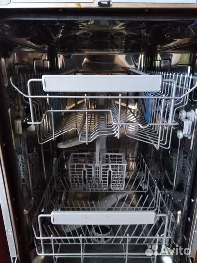 Посудомойка Whirlpool ADG422