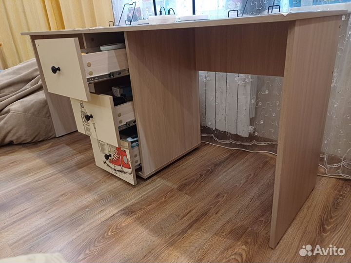 Письменный стол для двоих