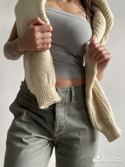 Джемпер Zara, комбинезон Levi’s