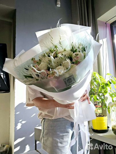 Ароматный Букет из кустовых роз