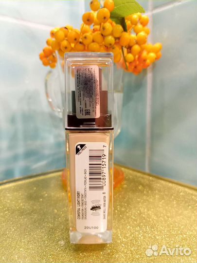 Продам тональный крем NYX