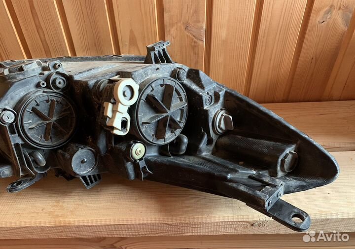 Передняя левая фара от kia cerato 3