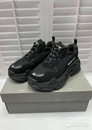 Кроссовки balenciaga triple s