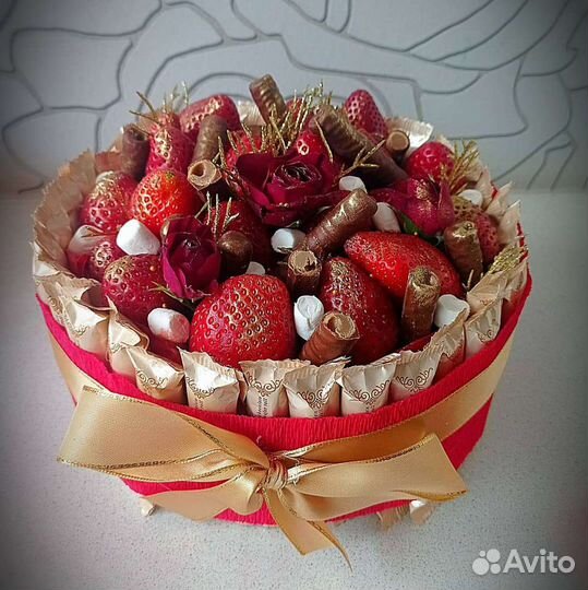 Торт из конфет