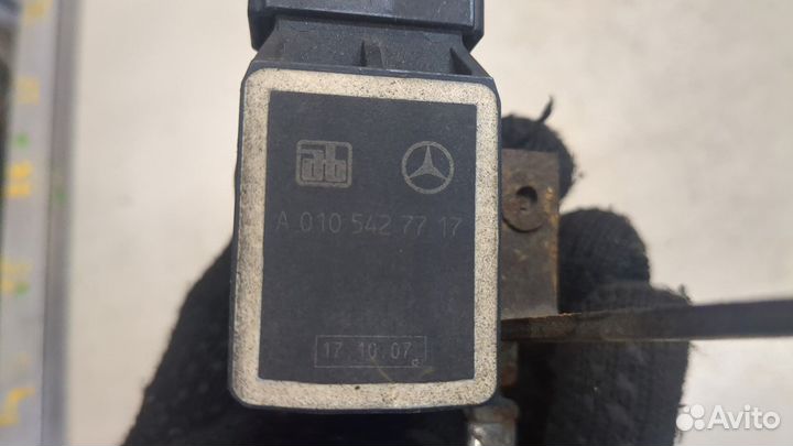 Датчик подвески Mercedes R W251 2005, 2008