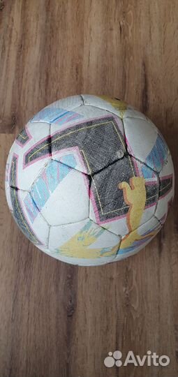 Футбольный мяч puma
