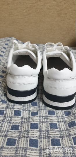 Кроссовки мужские размер 44