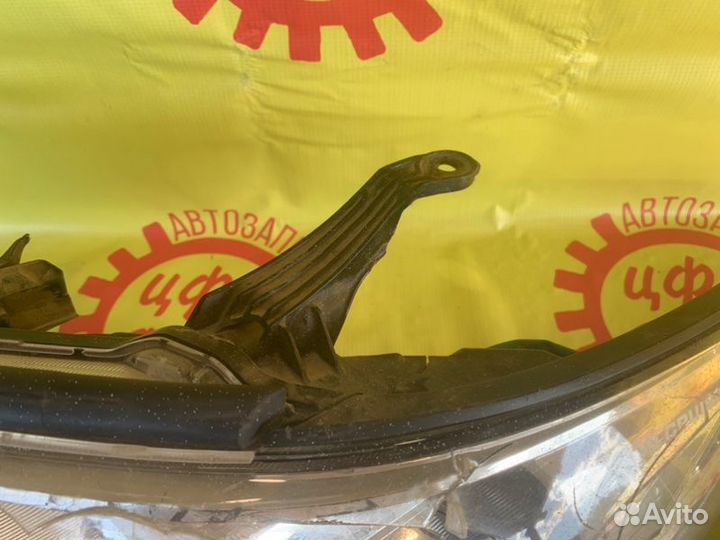 Фара передняя левая Toyota Land Cruiser Prado
